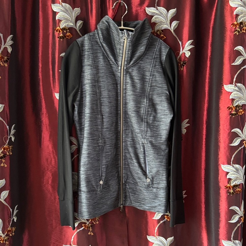 Stylish Gray High-Collar Jacket